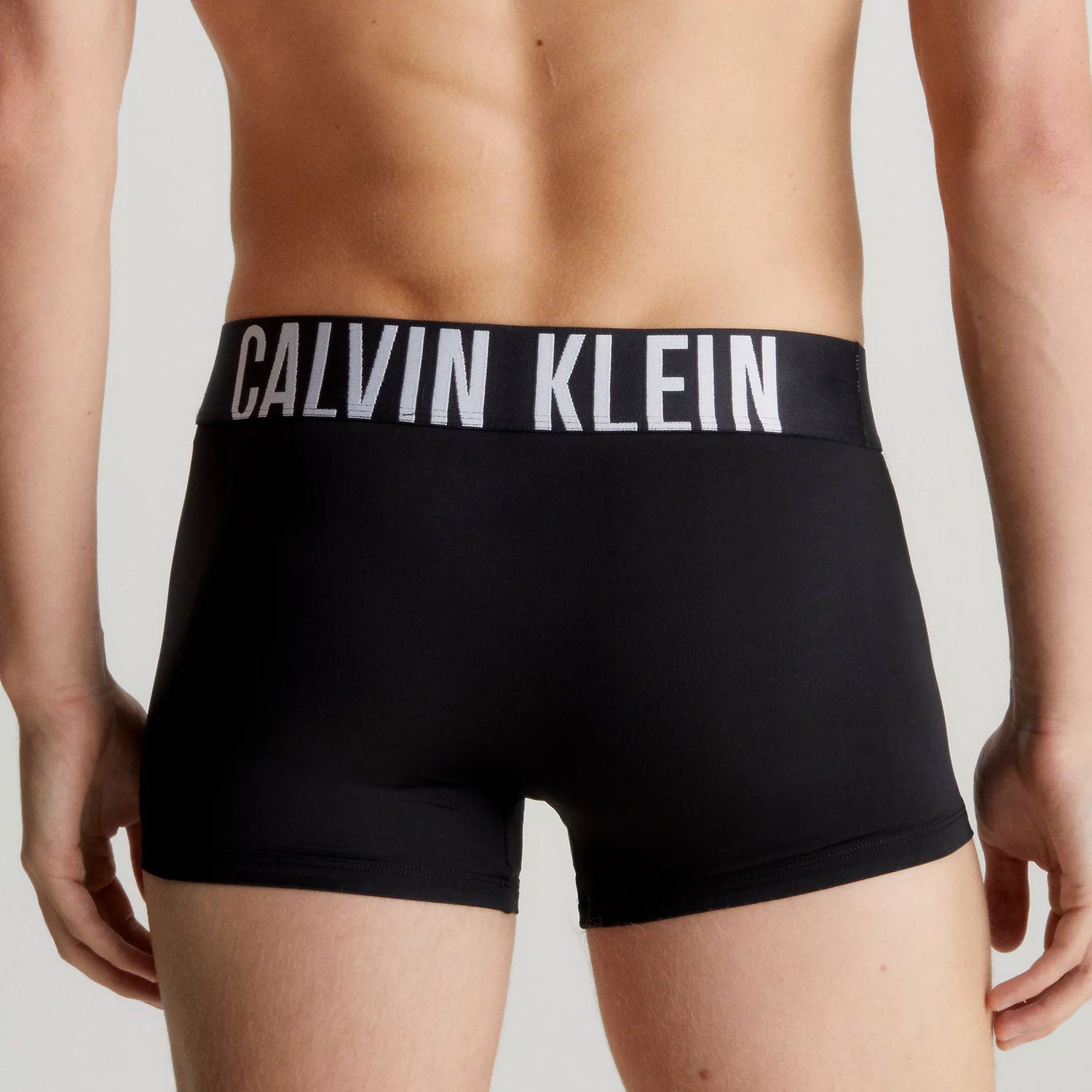 Calvin Klein 3 Pack Trunk - Black/Grey Sky/Pompeian Red Logos