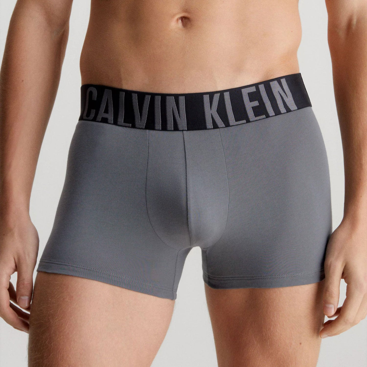 Calvin Klein 3 Pack Trunk - Black/Pompean Red/Grey Sky