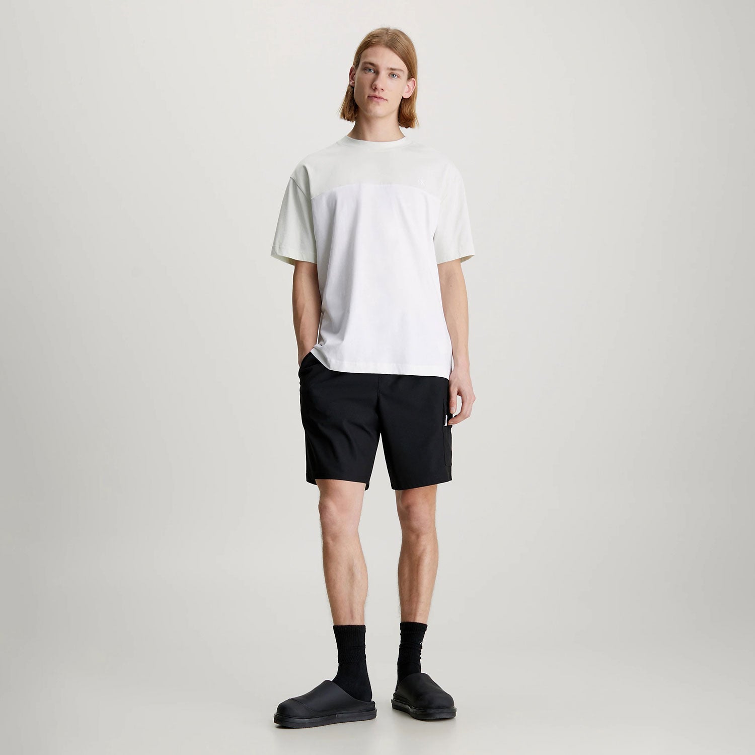 Calvin Klein Colorblock Relaxed Fit Short Sleeve Tee - Bright White/Icicle