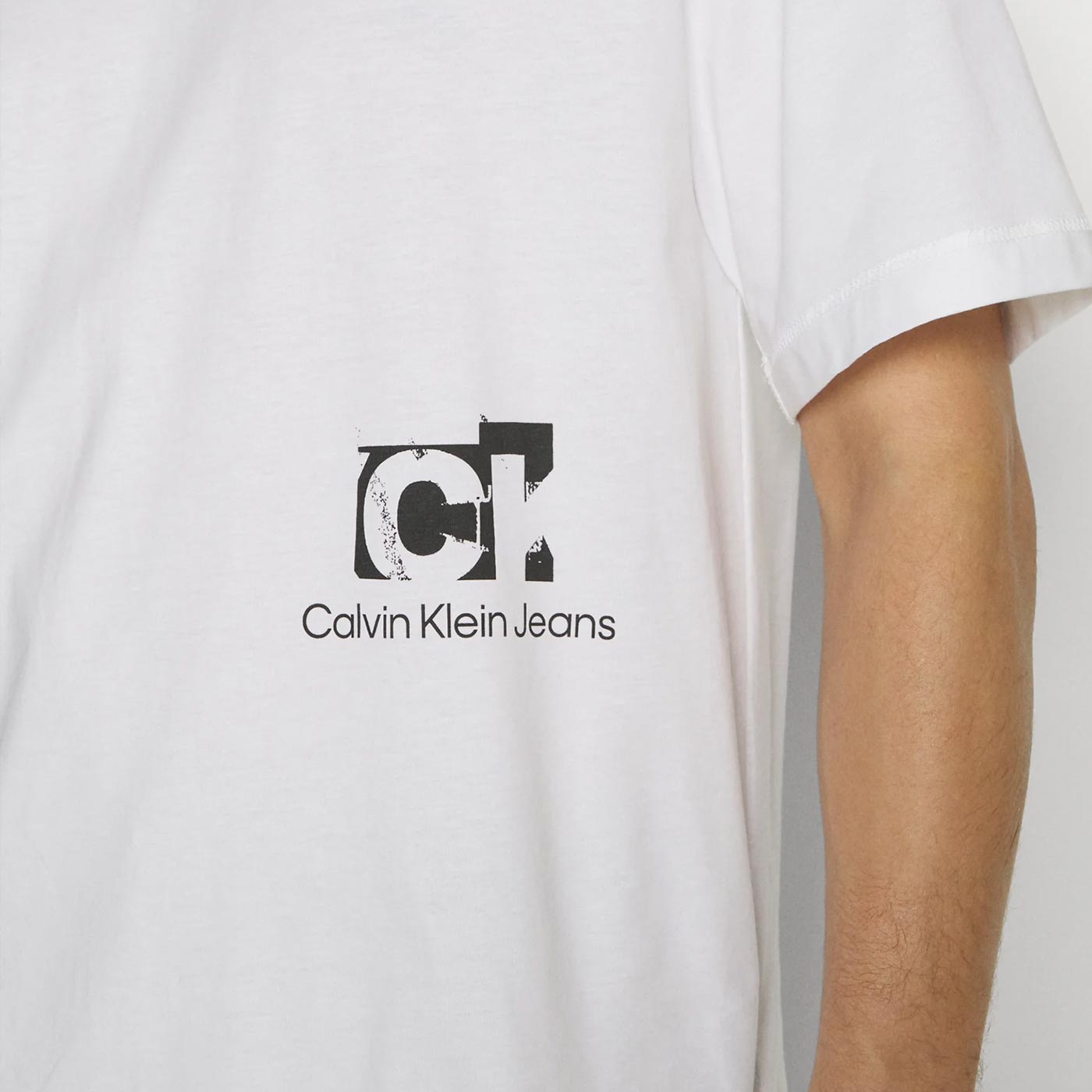 Calvin Klein Connected Layer Landscape Short Sleeve Regular Fit Tee - Bright white