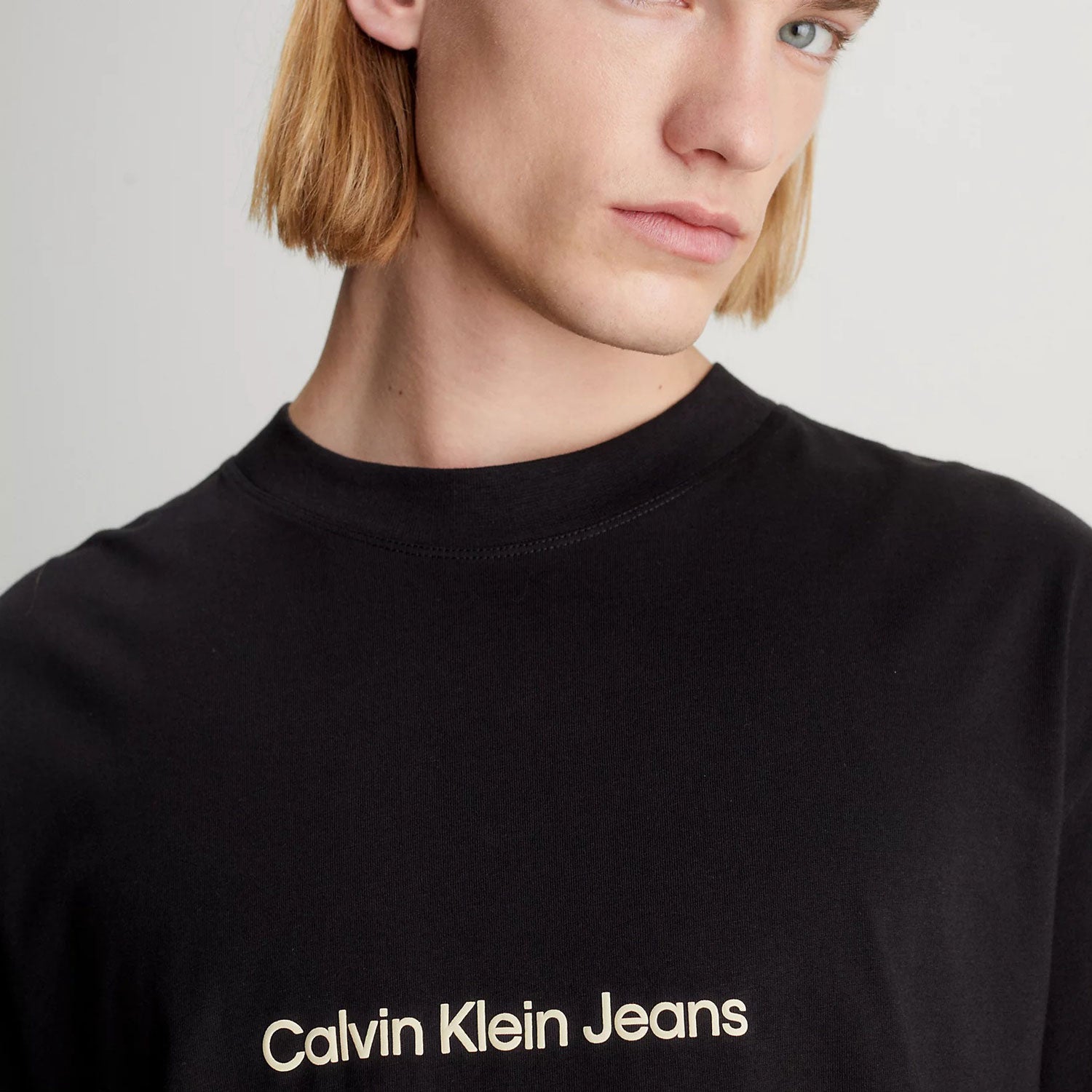 Calvin Klein Square Frequency Relaxed Fit Short Sleeve Logo Tee - CK Black