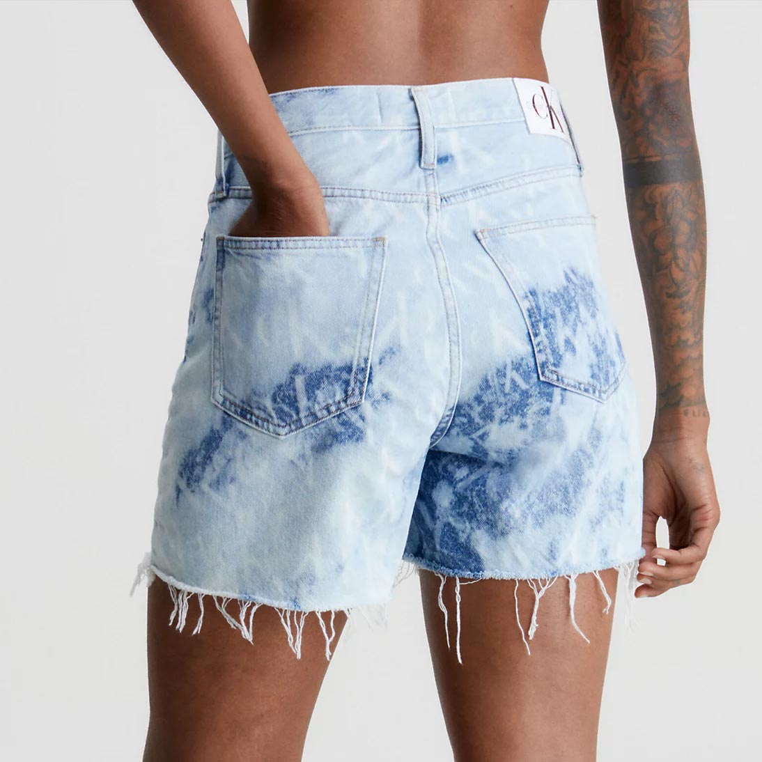 Calvin Klein Women's Mom Short - Denim Light