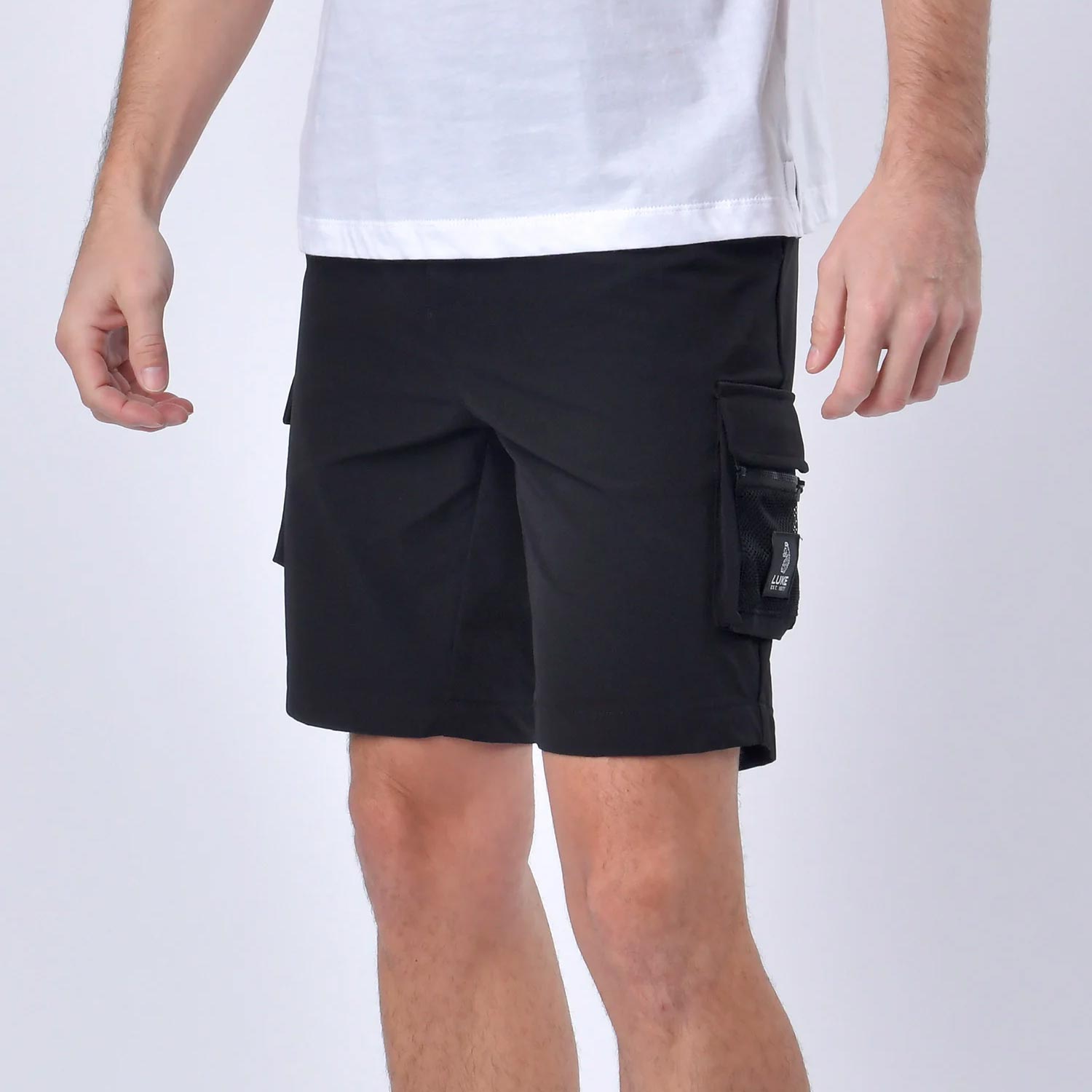 Luke Wular Cargo Regular Fit Short - Jet Black