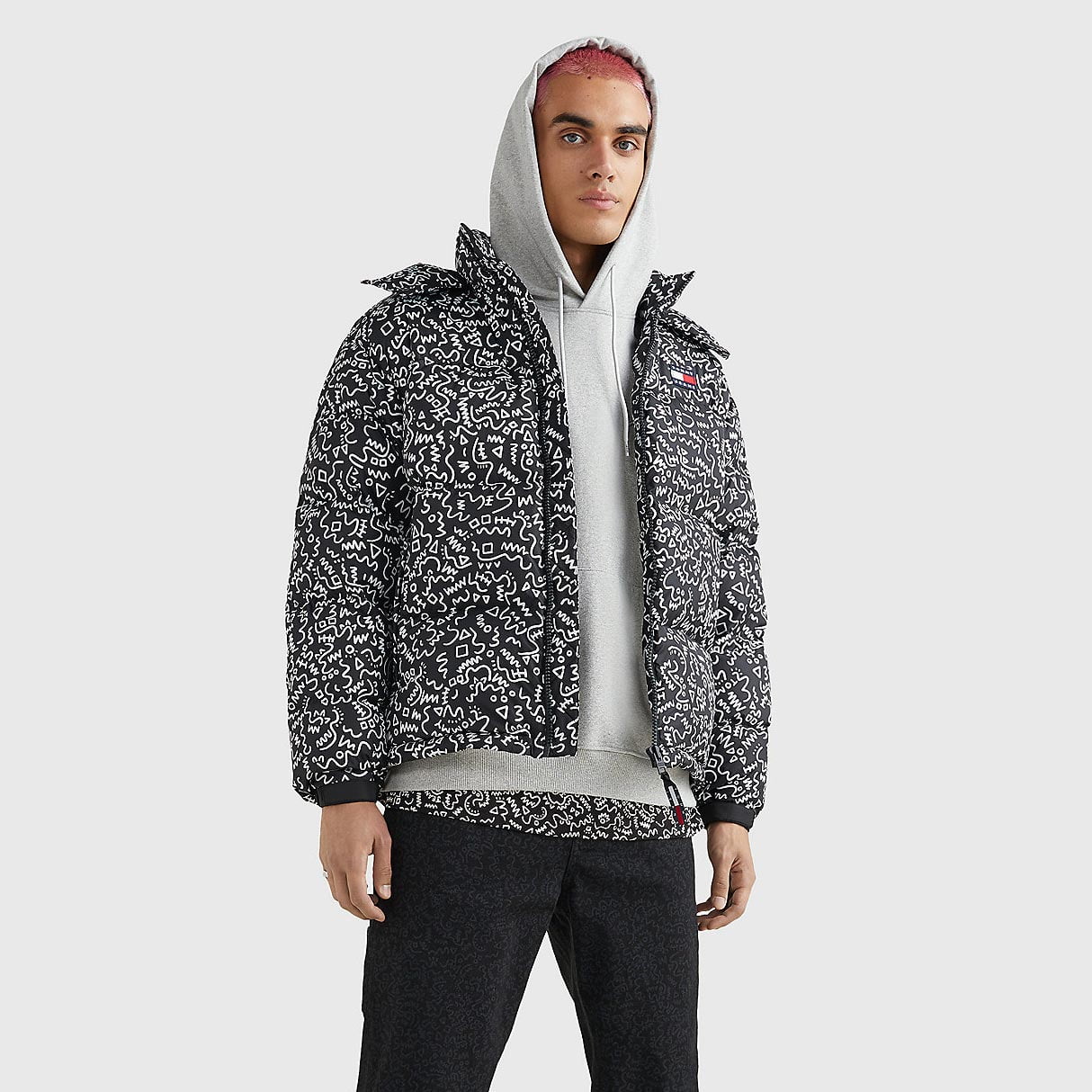 Tommy Jeans Alaska Doodle Print Oversized Puffer Jacket - Black