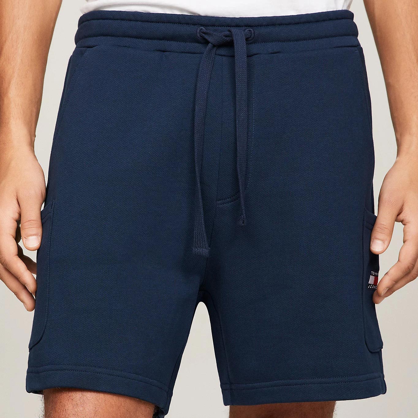 Tommy Jeans Badge Cargo Regular Fit Short - Dark Night Navy