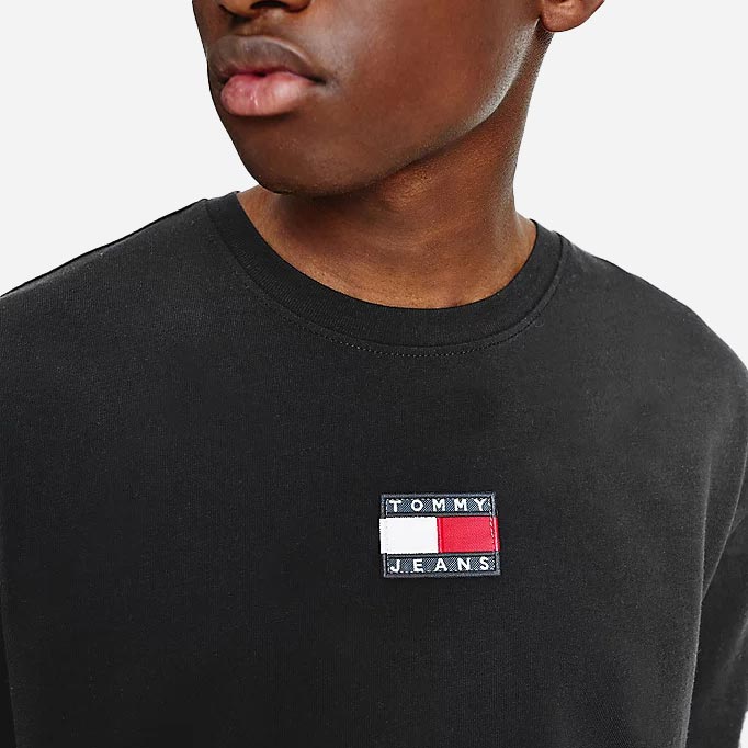 Tommy Jeans Badge Tee - Black